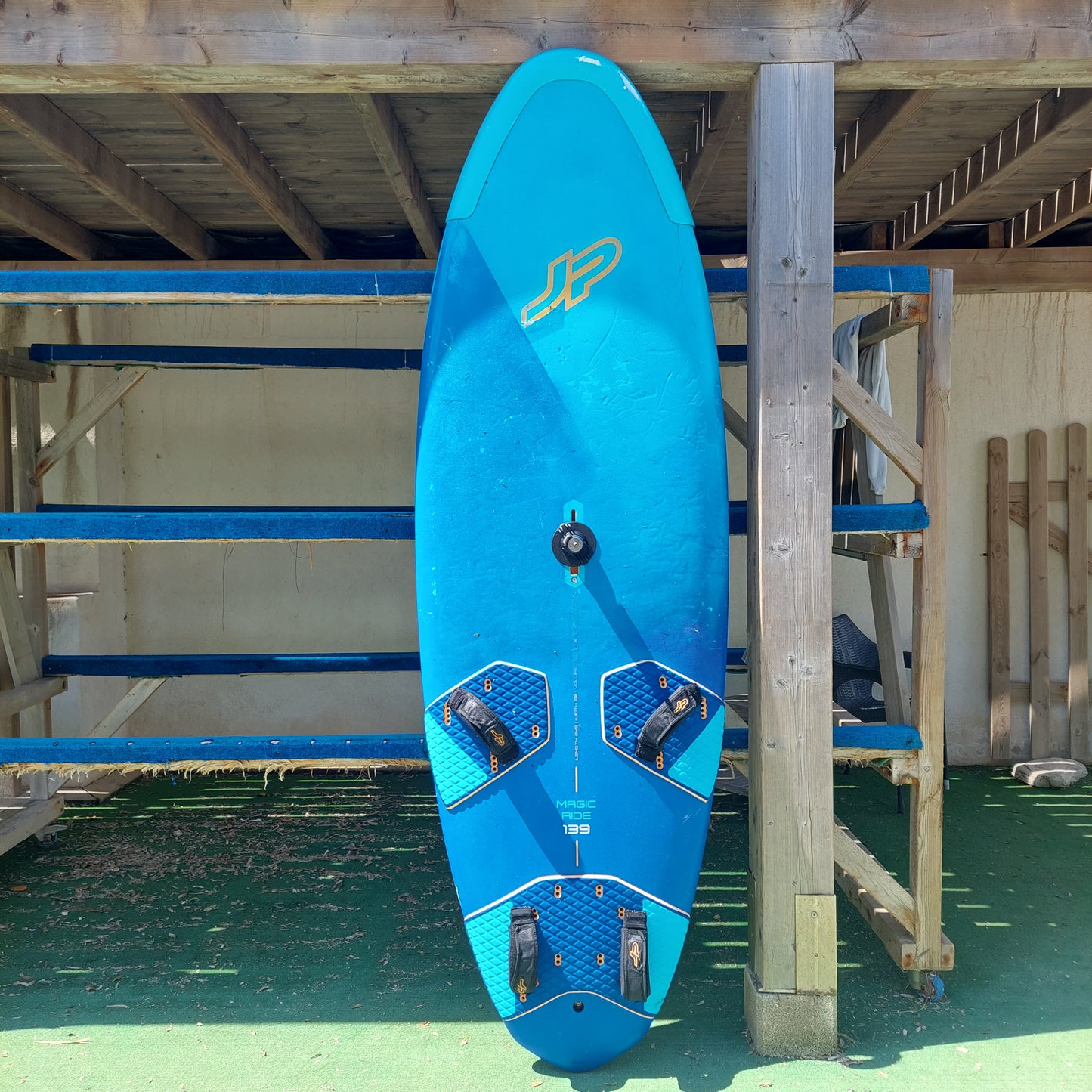 Planche windsurf occasion JP Magic Ride LXT 2022 139L occasion état correct