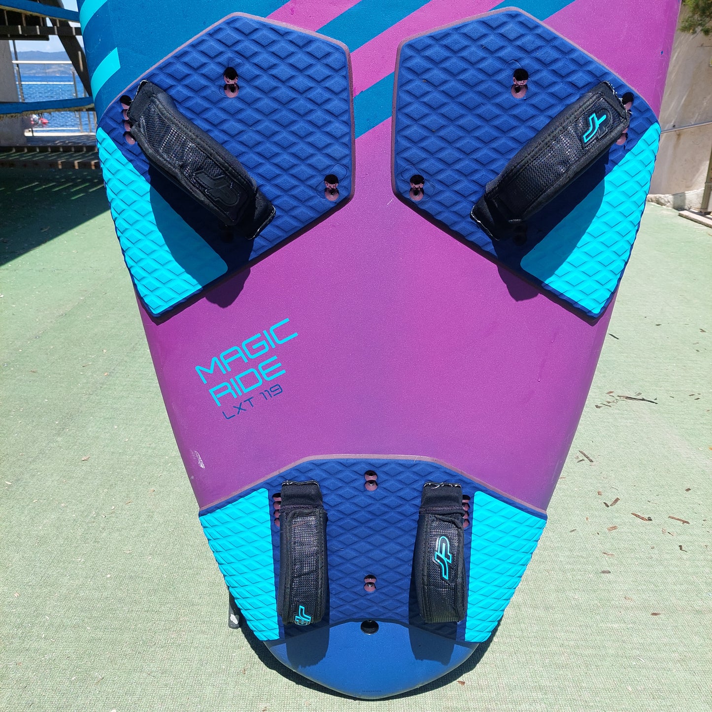 Planche Windsurf occasion JP Magic Ride LXT 2023 119L occasion bon état