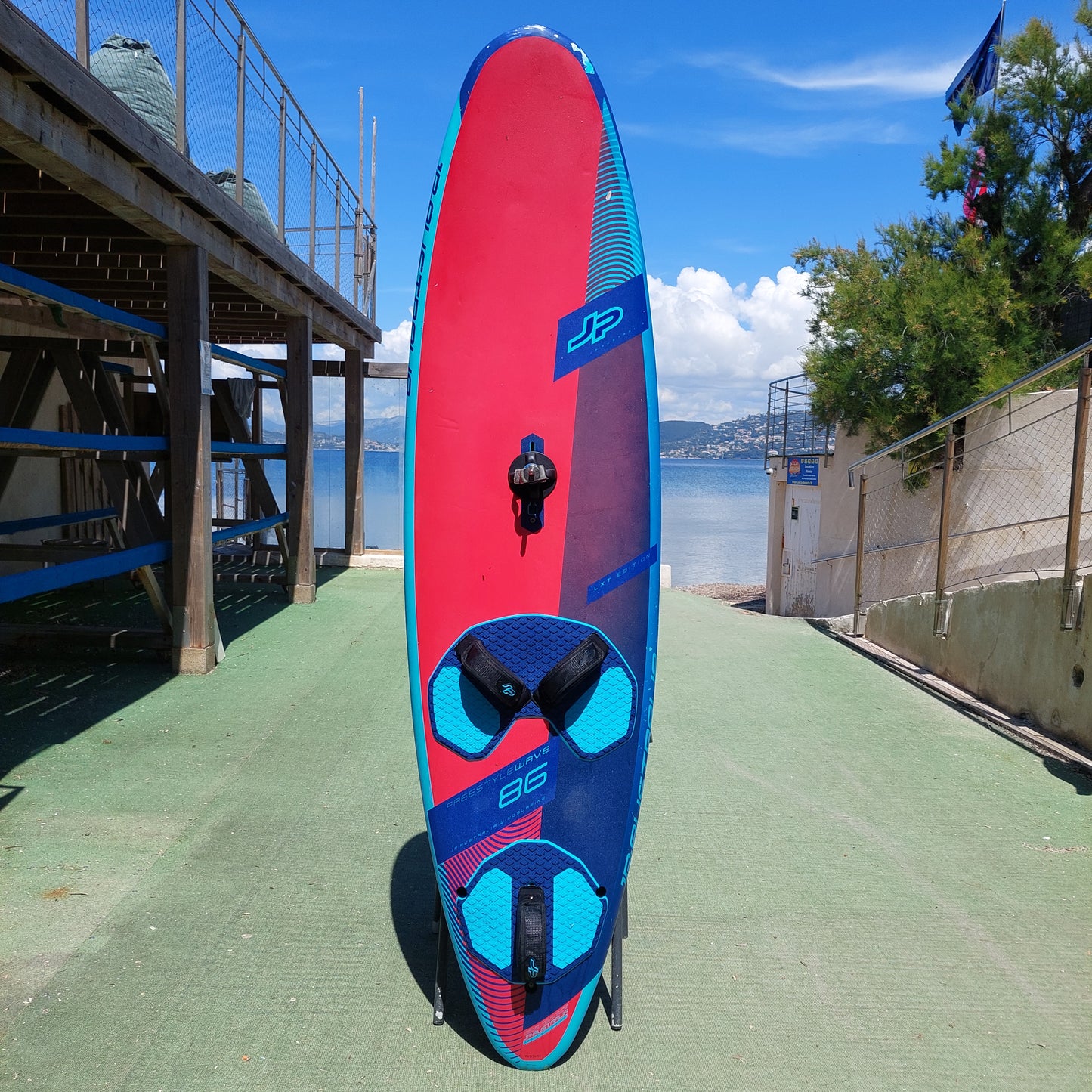 Planche Windsurf occasion JP FreeWave LXT 2021 86L occasion bon état