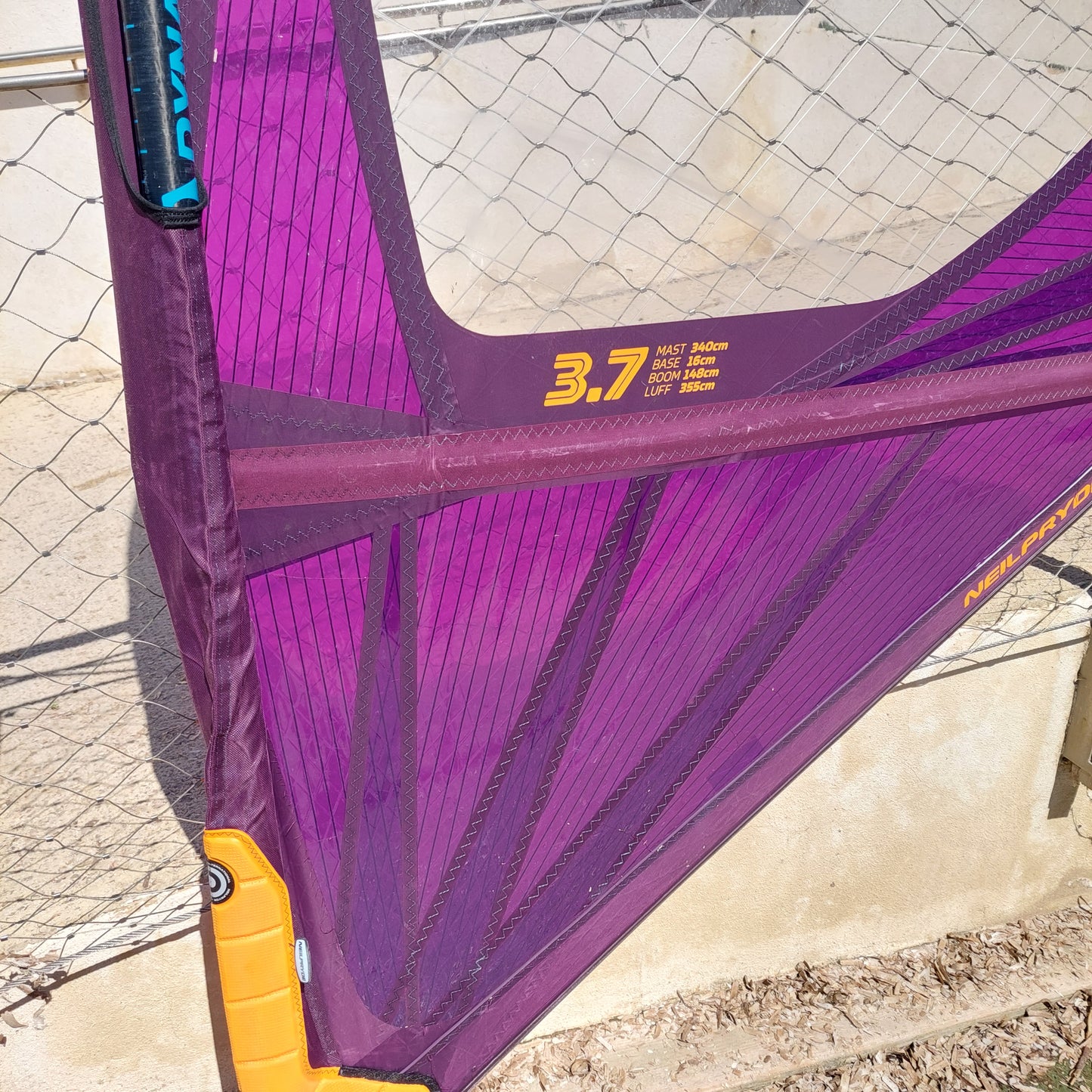 Neilpryde - Voile de windsurf Combat HD 3.7m2 2023 occasion très bon état
