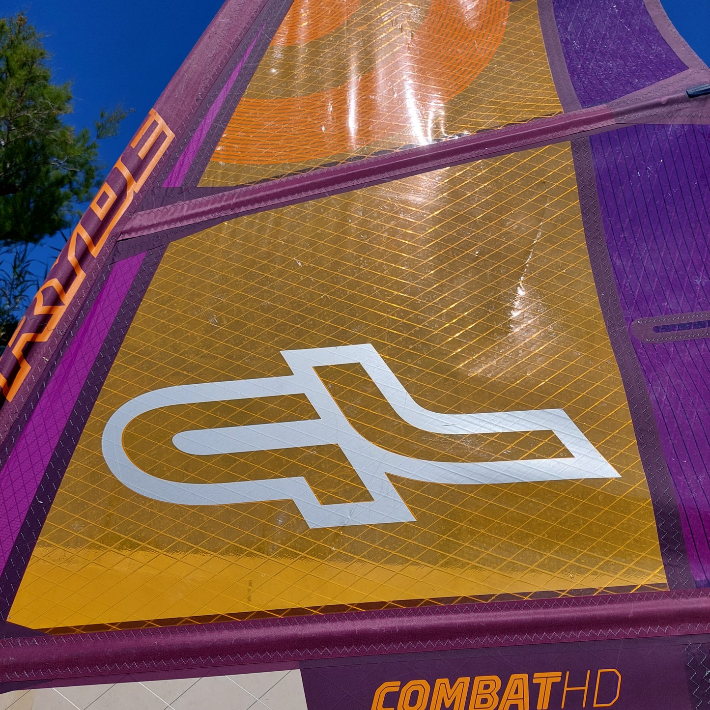 Voile windsurf Neilpryde Combat HD 3.7m² 2023 occasion très bon état