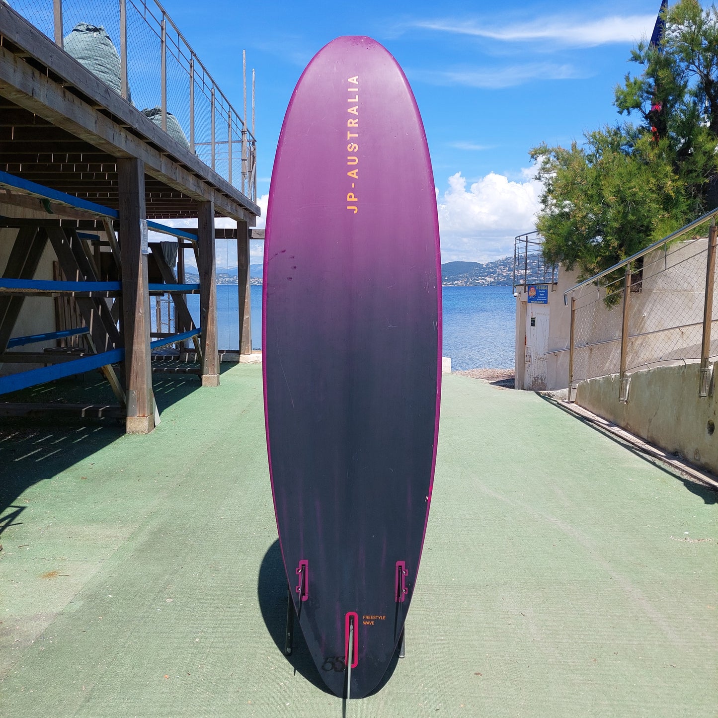 Planche Windsurf occasion JP FreeWave PRO 2024 94L occasion très bon état