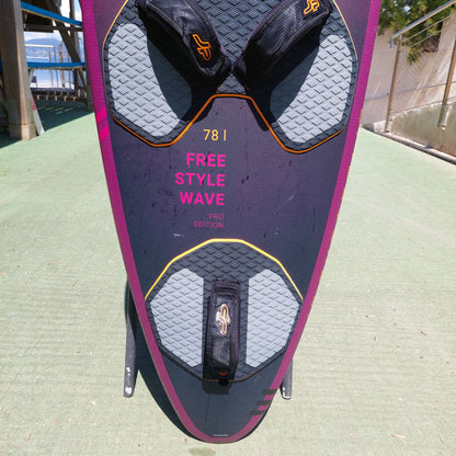 Planche Windsurf occasion JP Freestyle Wave PRO 2024 78L occasion très bon état